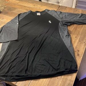 WHITE SOX MLB training shirt Size XL